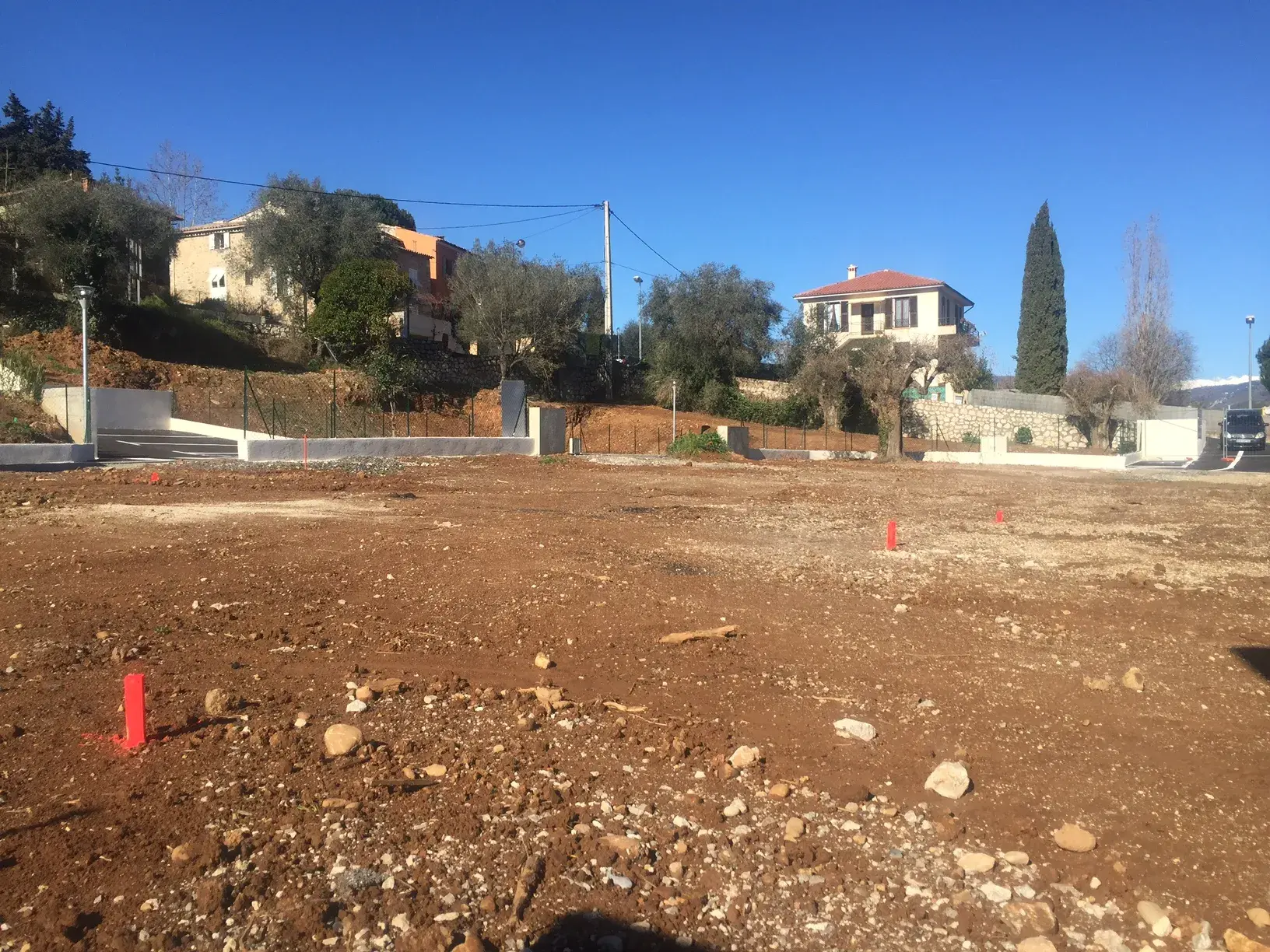 Dans un marché complexe, le métier du terrain devient essentiel pour sécuriser les projets immobiliers.