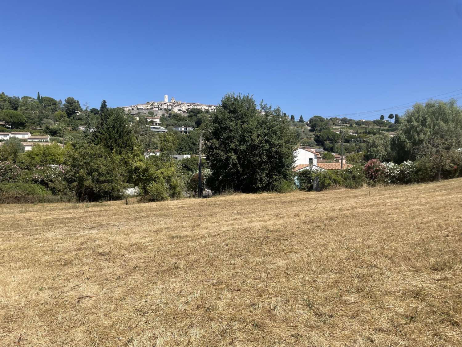 terrain haut Saint-Paul-de-Vence
